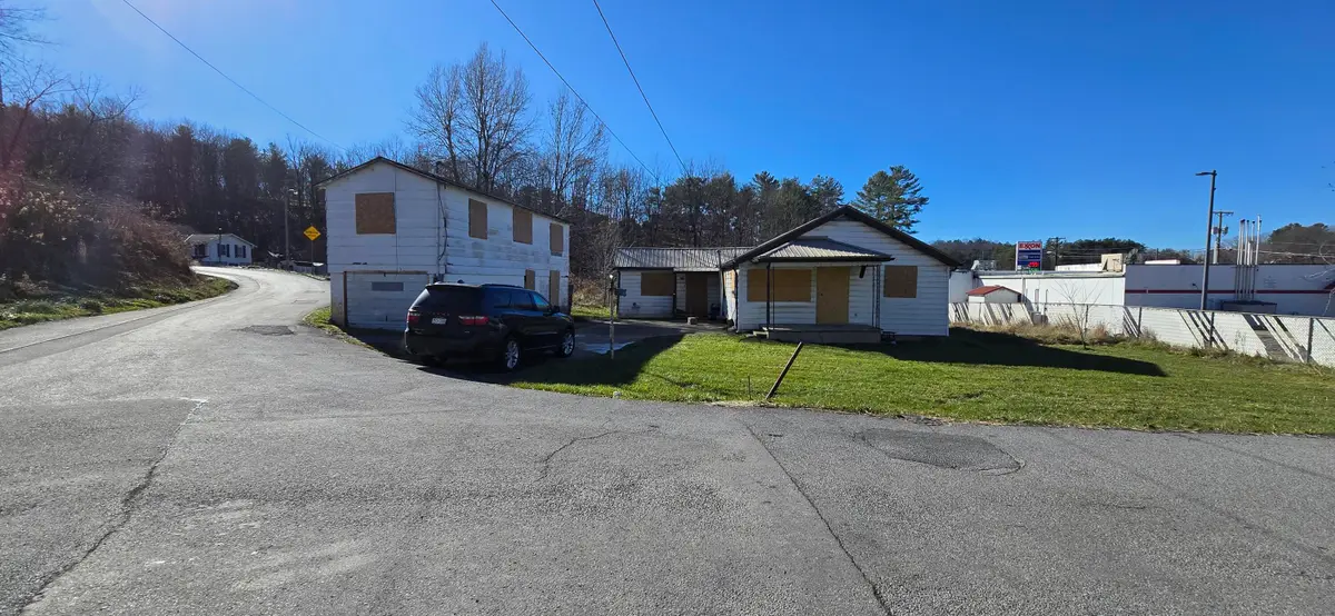 110 Dominion Dr, Crab Orchard, WV 25827 - Image #1