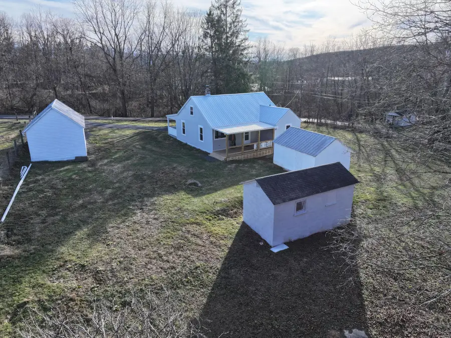 34 Nichols St, Union, WV 24983 - Image #2