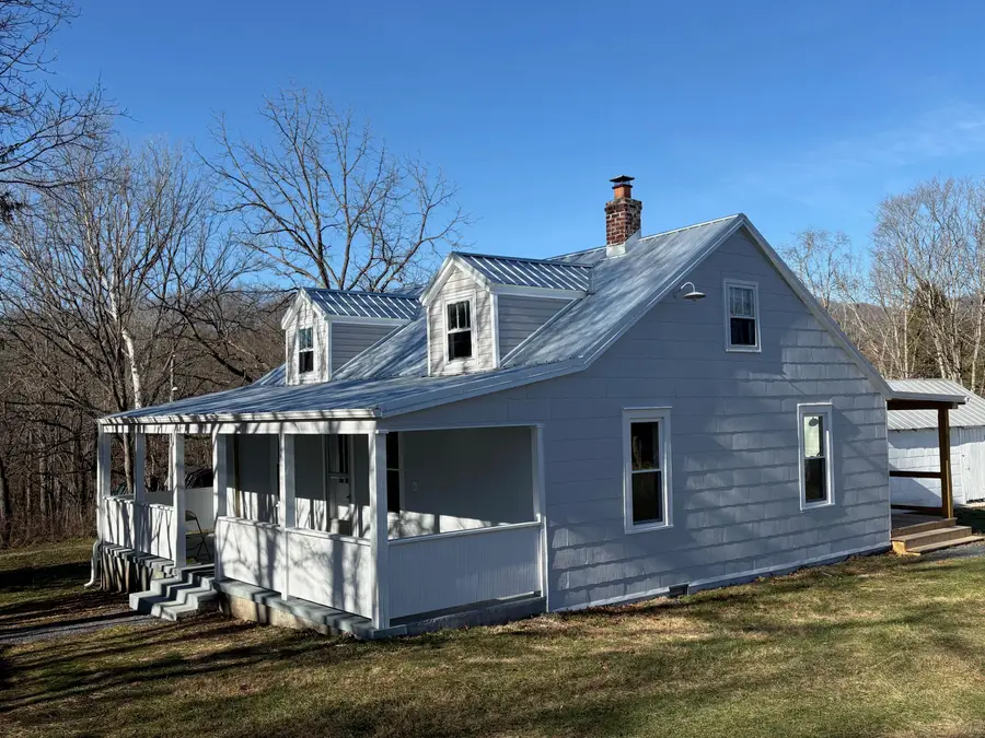 34 Nichols St, Union, WV 24983 - Image #3