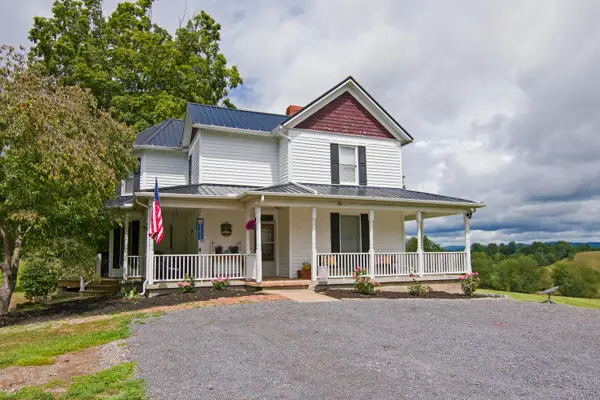 420 Fort Springs Rd, Sinks Grove, WV 24970