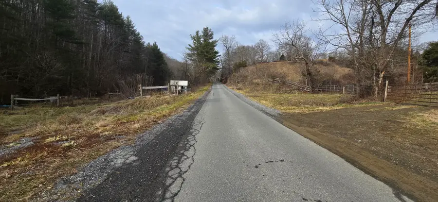 5709 Blue Sulphur Springs, Alderson, WV 24910 - Image #3