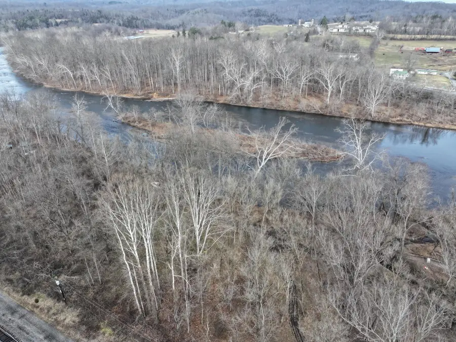 Howell St, Alderson, WV 24910 - Image #3