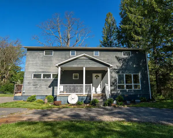 975 Anjean Rd, Rupert, WV 25984