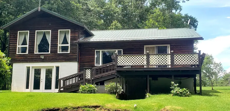 619 Old Buckeye Rd, Buckeye, WV 24924 - #2