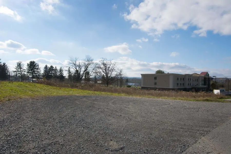 278 Hunter Ln, Lewisburg, WV 24901 - #2