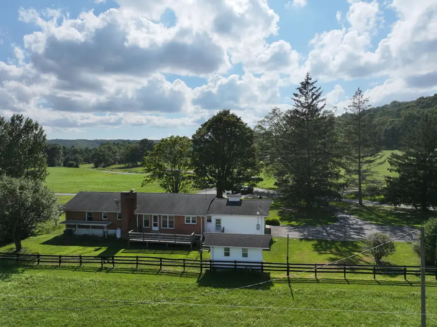 113 Lon Martin Rd, Rainelle, WV 25962 - #2