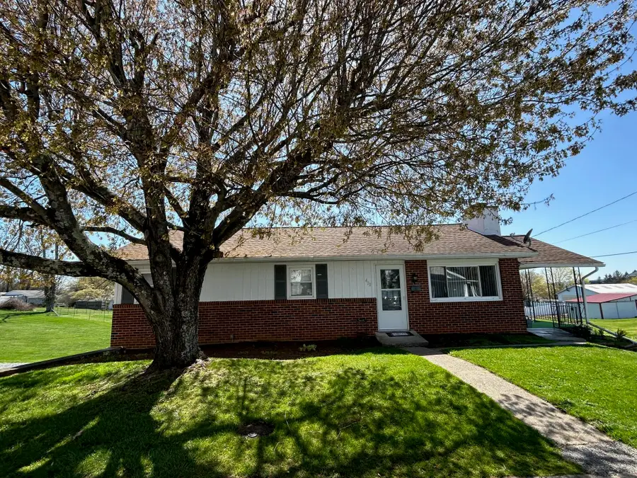 470 Baker St, Lewisburg, WV 24901 - #2