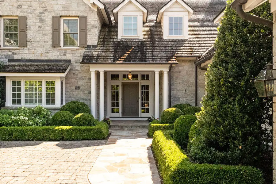 394 Cottage Ln, White Sulphur Springs, WV 24986 - #3