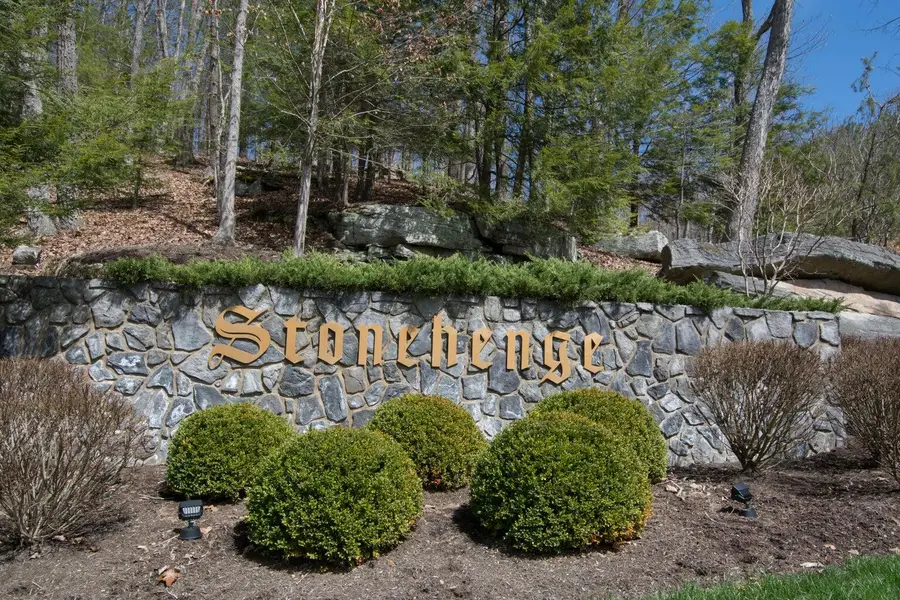 Stonehenge Pkwy, Lewisburg, WV 24901 - Image #2