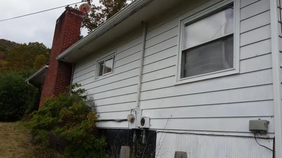 40 Pinecrest Dr, Durbin, WV 26264 - Image #3