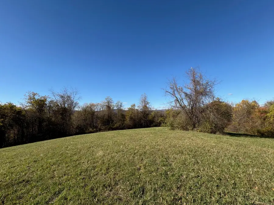 29276 N Seneca Trl, Renick, WV 24966 - Image #2