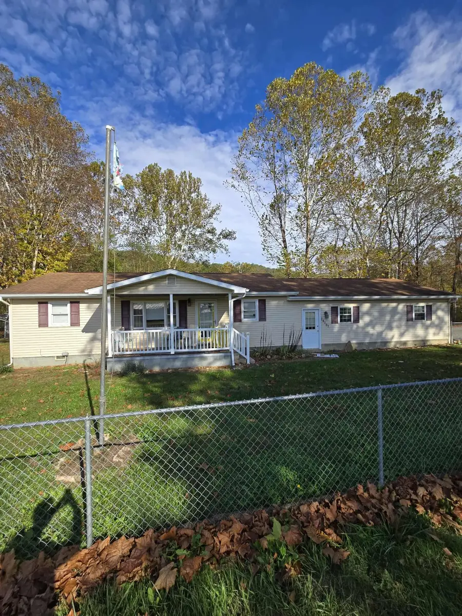 14167 Pocahontas Trl, White Sulphur Springs, WV 24986 - Image #2