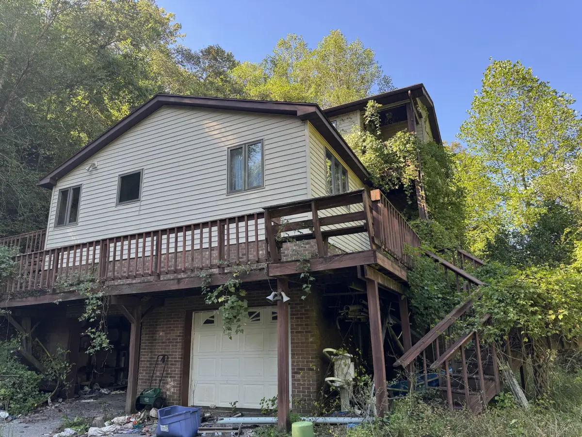 34 Toolmaker Rd, Charleston, WV 25314 - Image #1