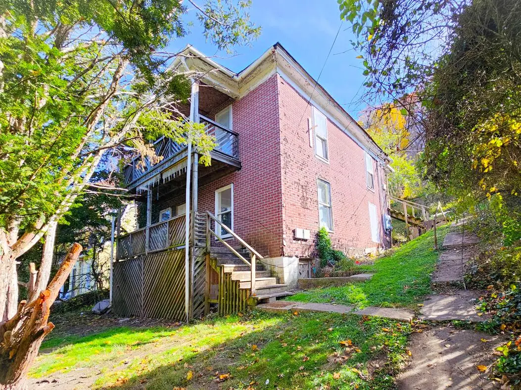 1100 Temple St, Hinton, WV 25951 - Image #1