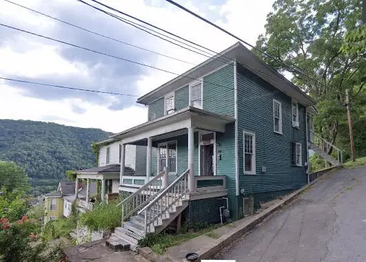 309 8th Ave, Hinton, WV 25951 - Image #1