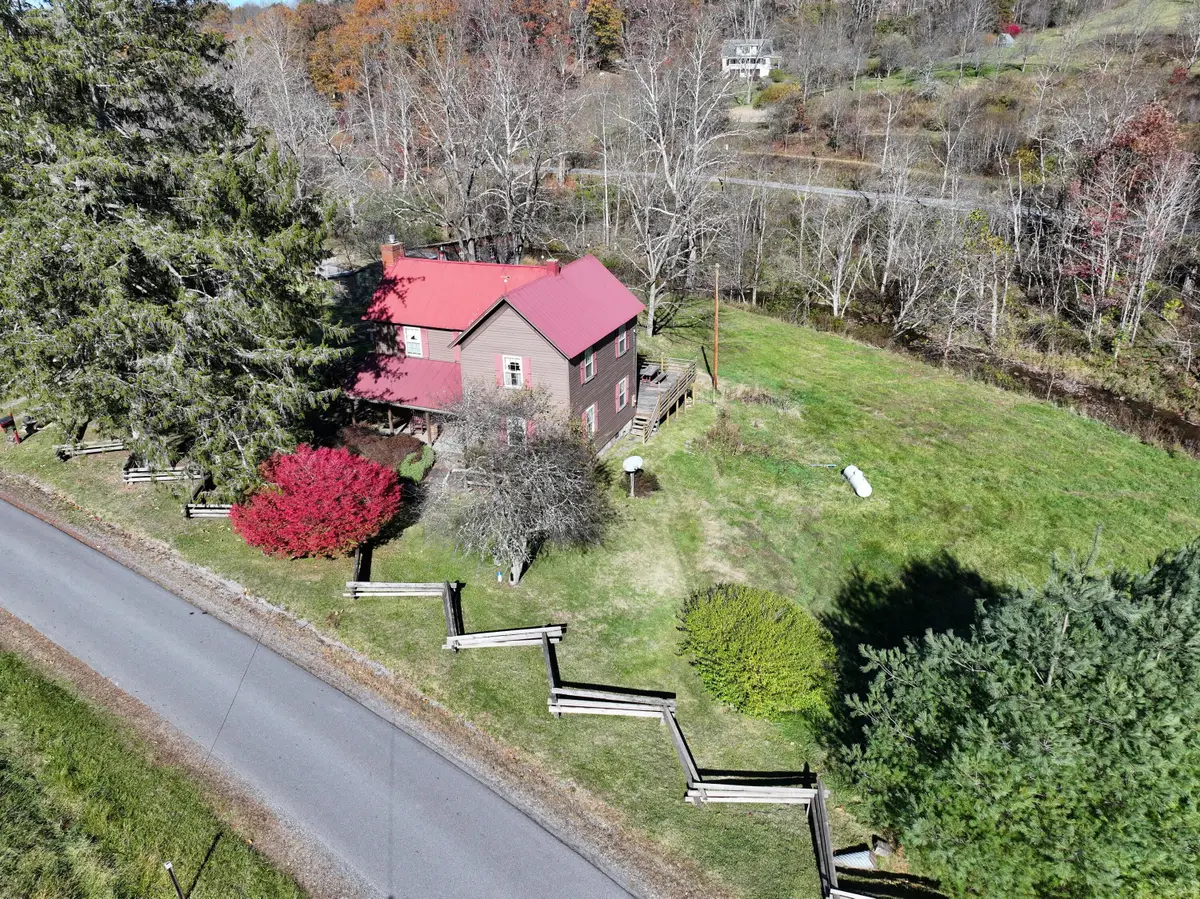 6412 Denmar Rd, Hillsboro, WV 24946 - Image #1