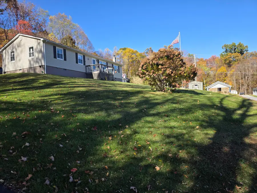 138 Circle Ave, Rainelle, WV 25962 - Image #3