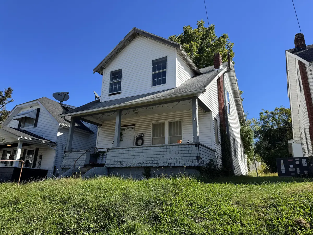 268 S Walnut St, Huntington, WV 25705 - Image #1