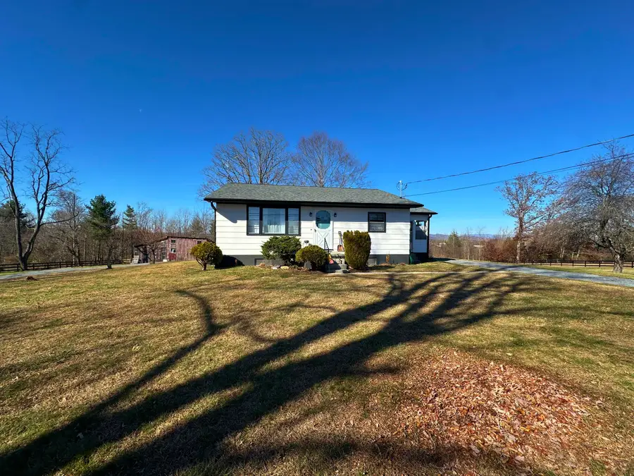 737 Brush Rd, Lewisburg, WV 24901 - Image #3