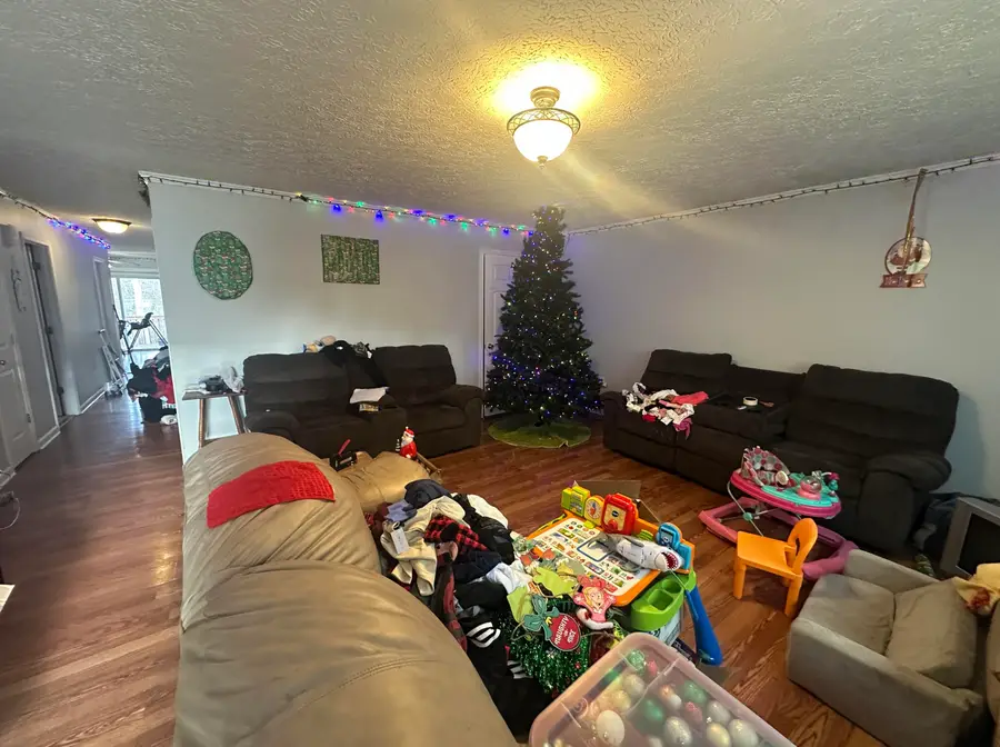 258 Village Dr, Lewisburg, WV 24901 - Image #2