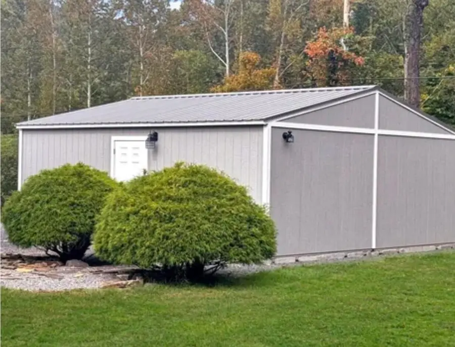 362 Georgeanna Dr, White Sulphur Springs, WV 24986 - Image #2