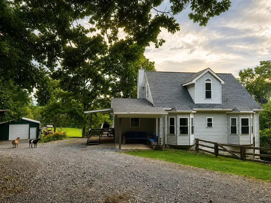 4135 Williamsburg Rd, Frankford, WV 24938 - #2