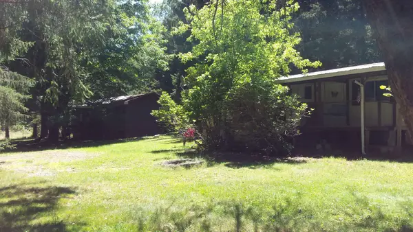 42 Zimmerman Ln, Green Bank, WV 24944