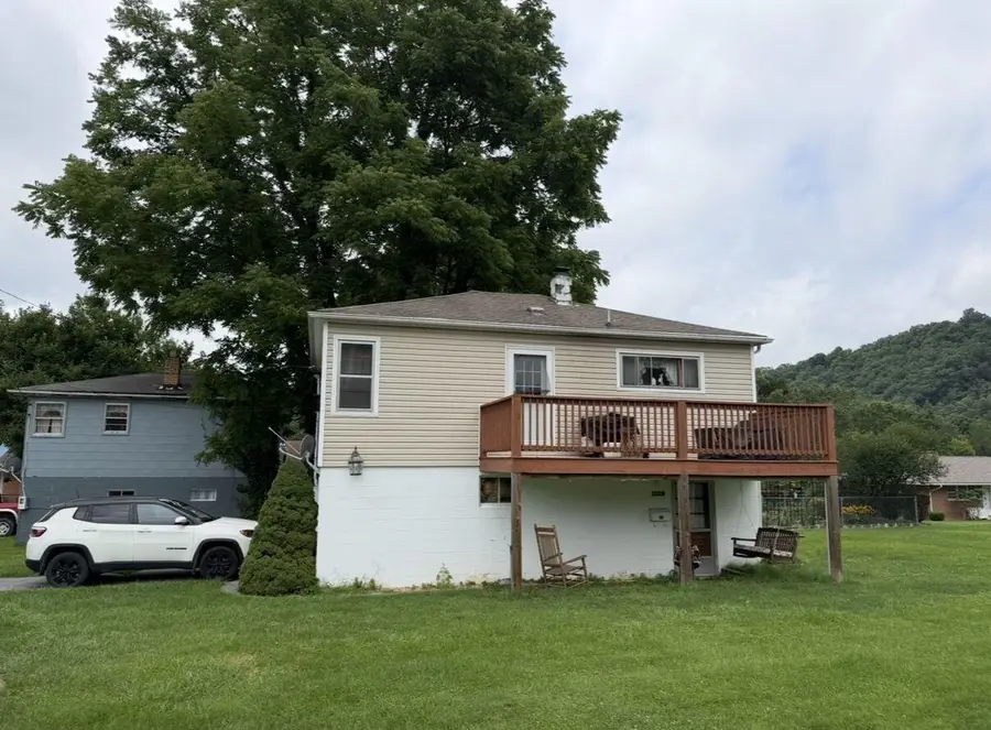 1309 Parrish St, Marlinton, WV 24954 - #2