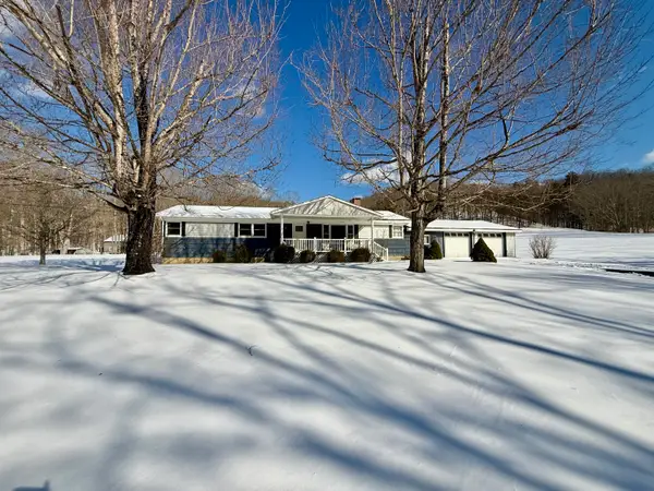 811 Harts Run Rd, Caldwell, WV 24925