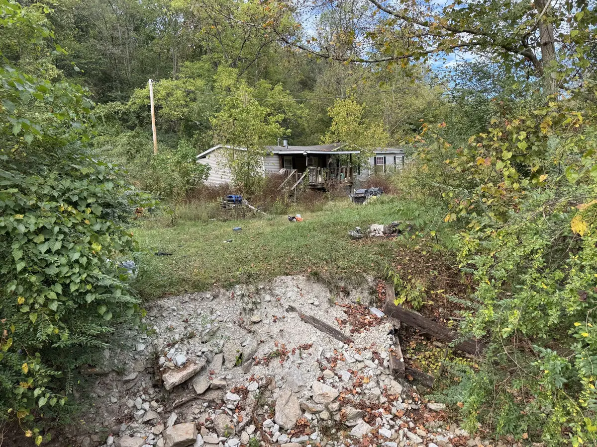 51 Aldrich Dr, Saint Albans, WV 25177 - #1