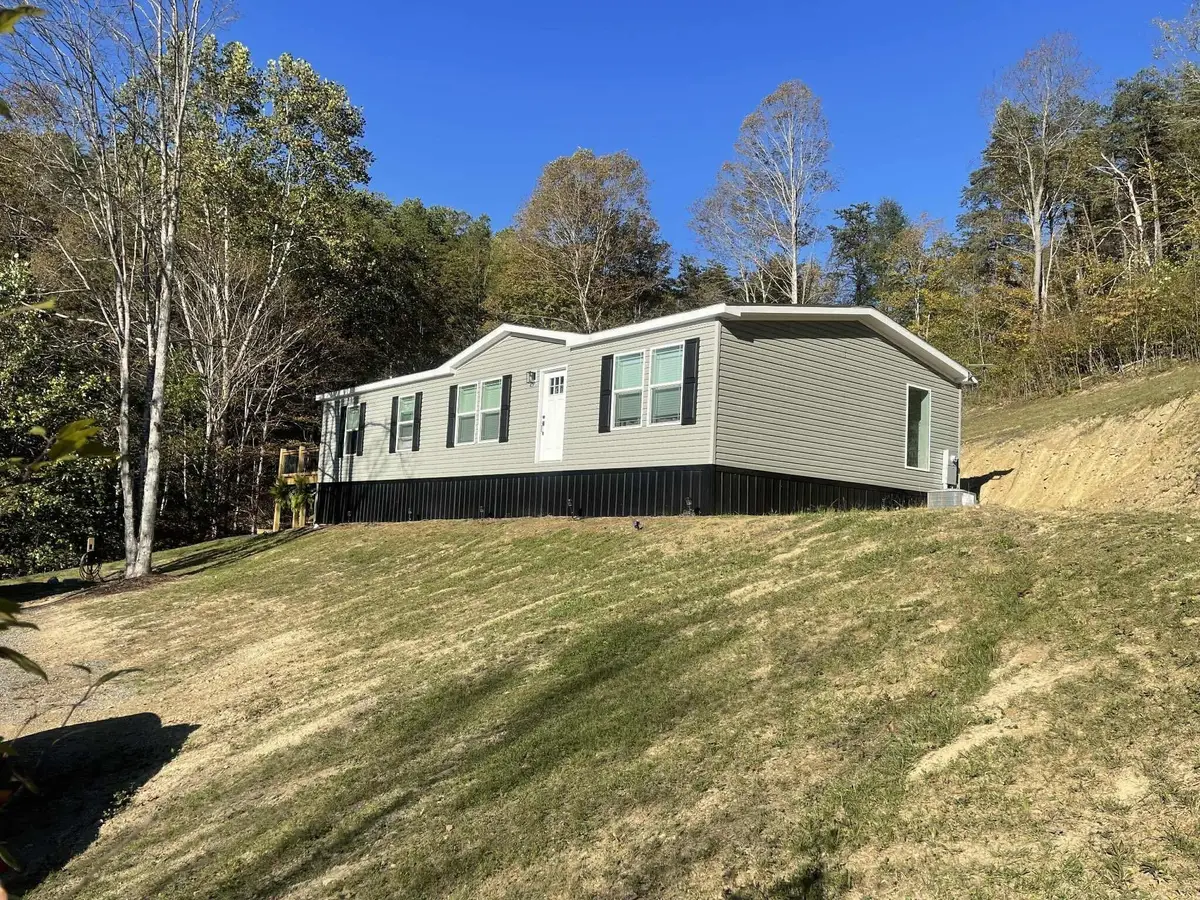 14226 S Seneca Trl, Lindside, WV 24951 - Image #1