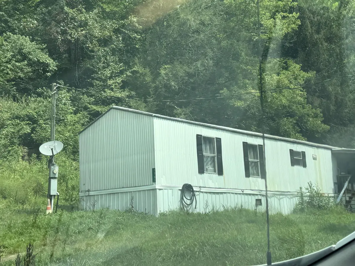 1061 Vandale Fork Rd, Spencer, WV 25276 - #1