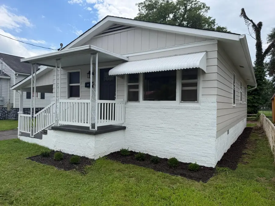 164 11th Street, Rainelle, WV 25962 - #3