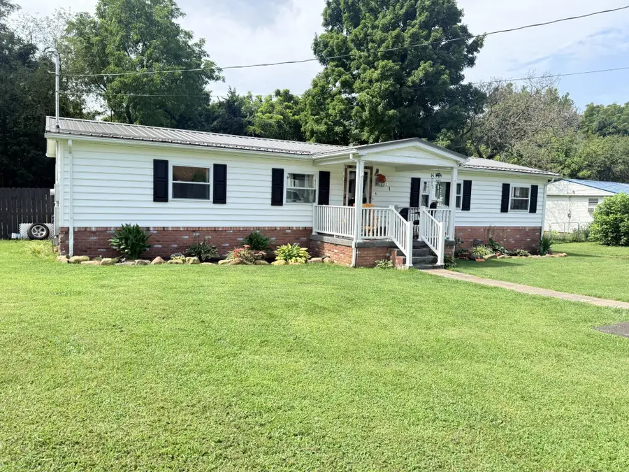 111 Peck St, Pembroke, VA 24136 - #2