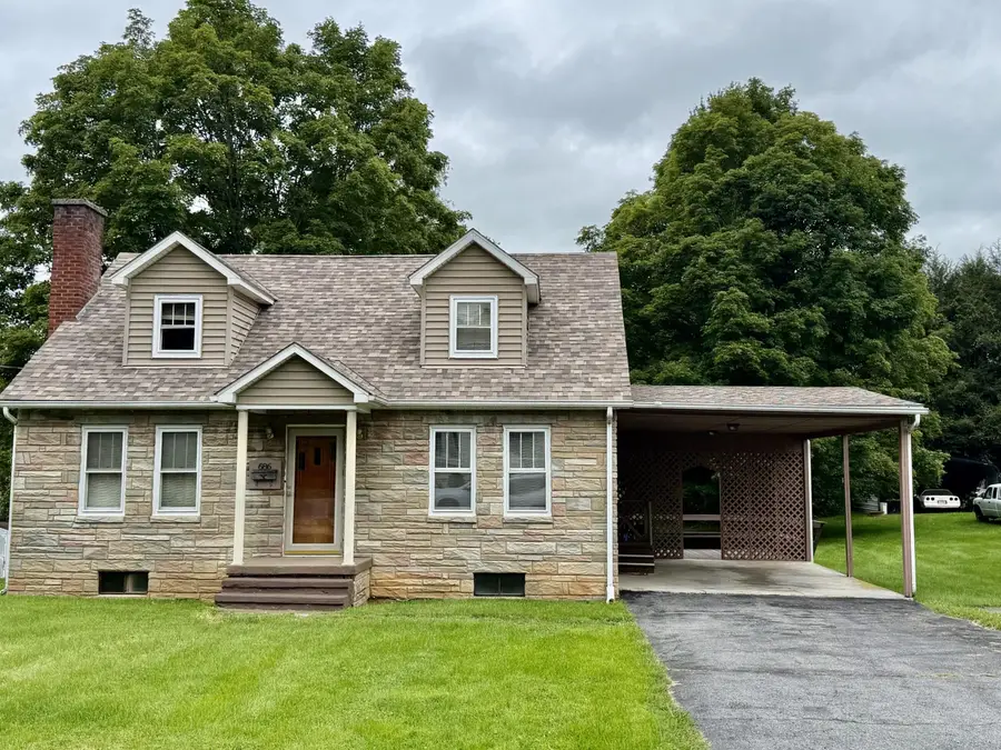 686 Lafayette St, Lewisburg, WV 24901 - #3