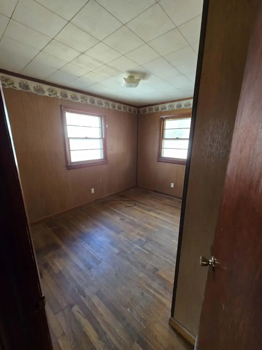 986 Pleasant Valley Rd, White Sulphur Springs, WV 24986 - #2