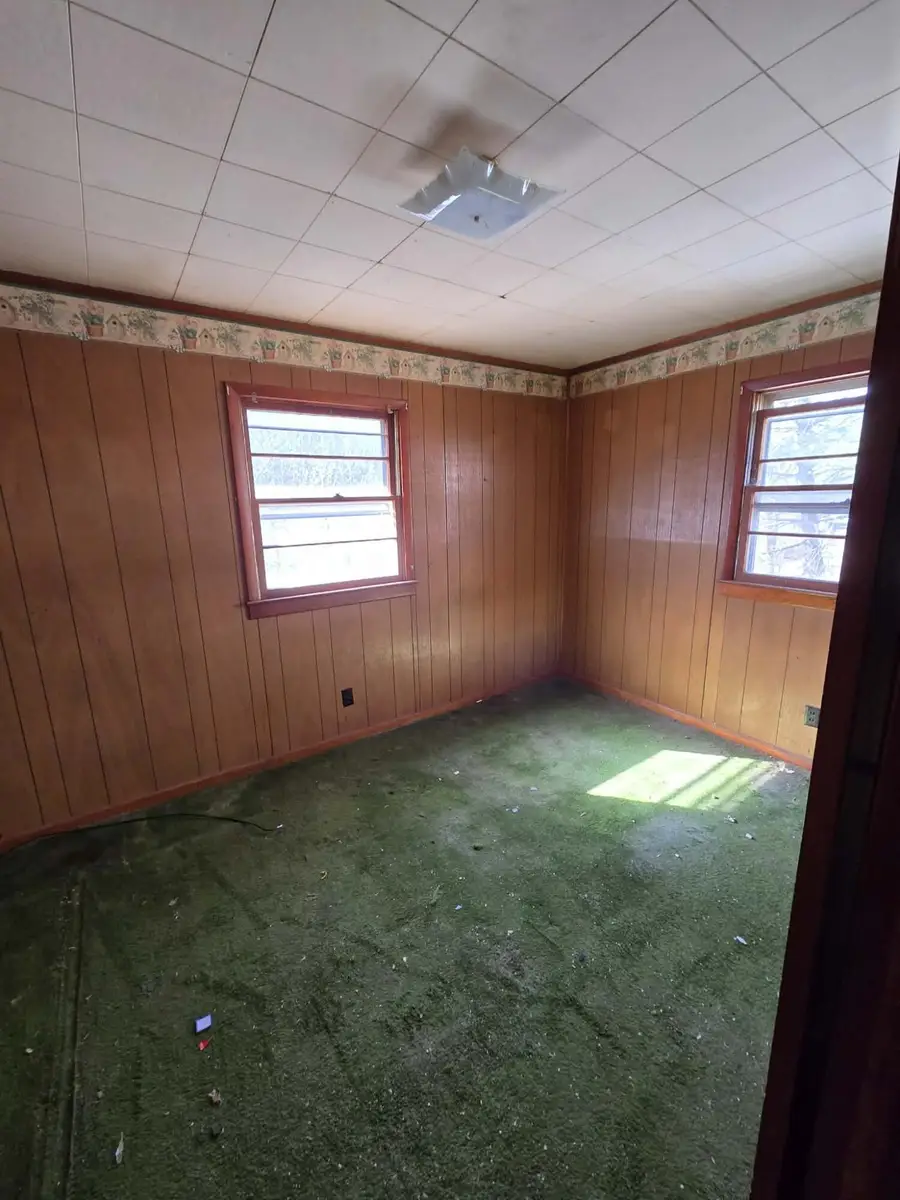 986 Pleasant Valley Rd, White Sulphur Springs, WV 24986 - #3