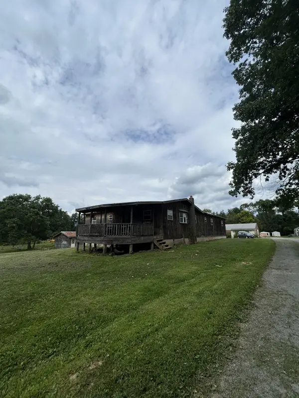 127 Fireside Ln, Marlinton, WV 24954
