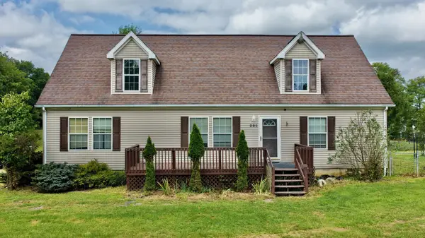 295 Albany Summer Ln, Lewisburg, WV 24901