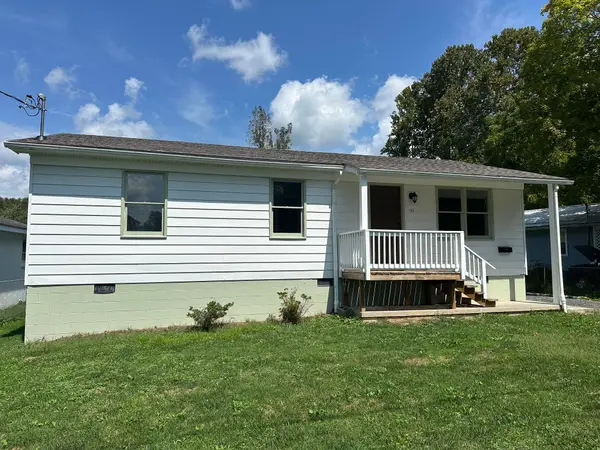 133 Oak St, White Sulphur Springs, WV 24986
