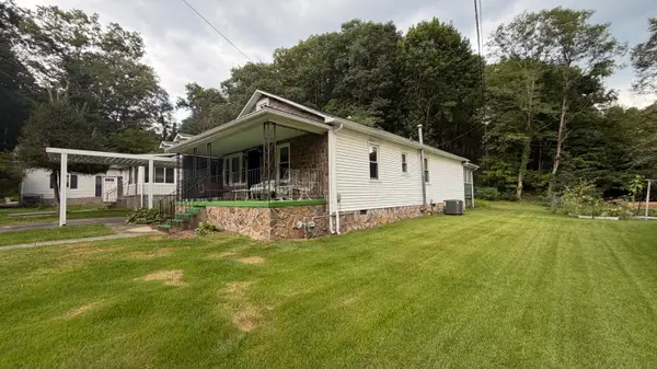 286 Branch St, White Sulphur Springs, WV 24986