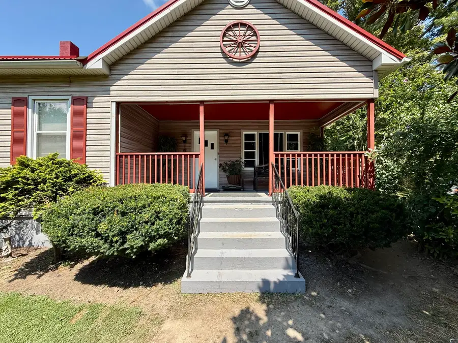1521 Green Valley Rd, Eggleston, VA 24086 - #2