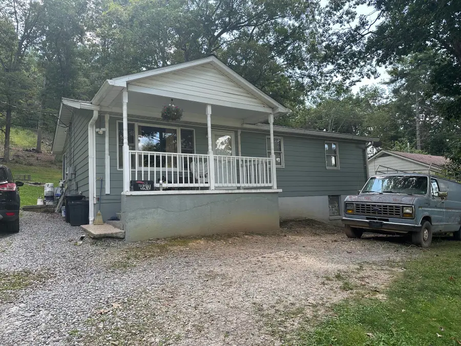 327 Pine Gap Road, White Sulphur Springs, WV 24986 - #2