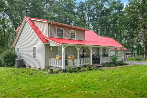 2899 Brownstown Rd, Renick, WV 24966