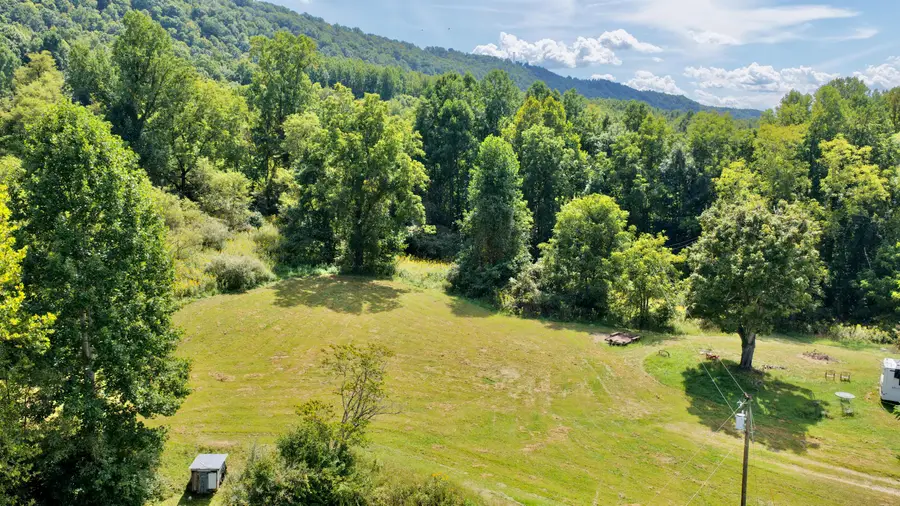 434 Tom Feamster Road, Alderson, WV 24910 - #2