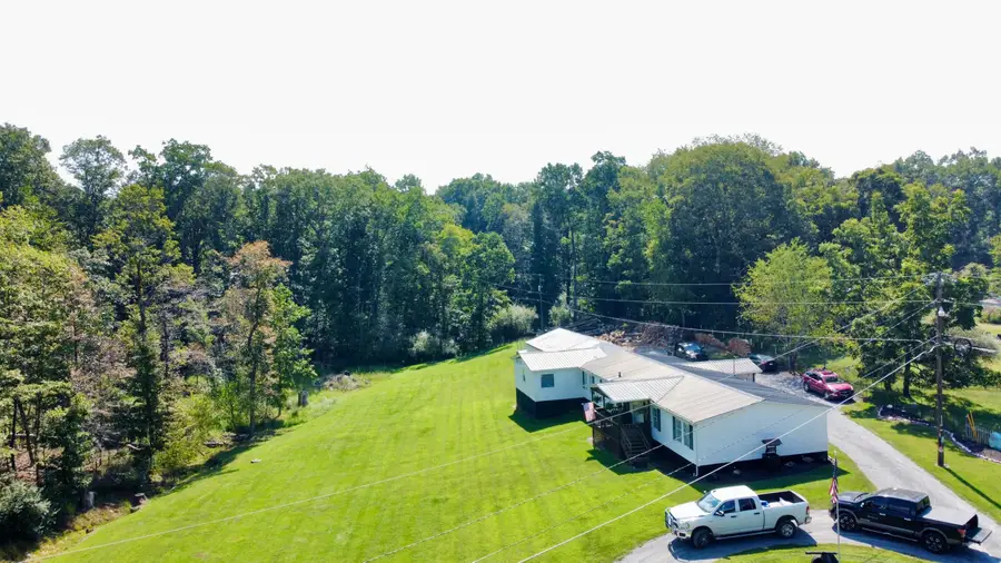 688 Anderson Rd, Lewisburg, WV 24901 - #2