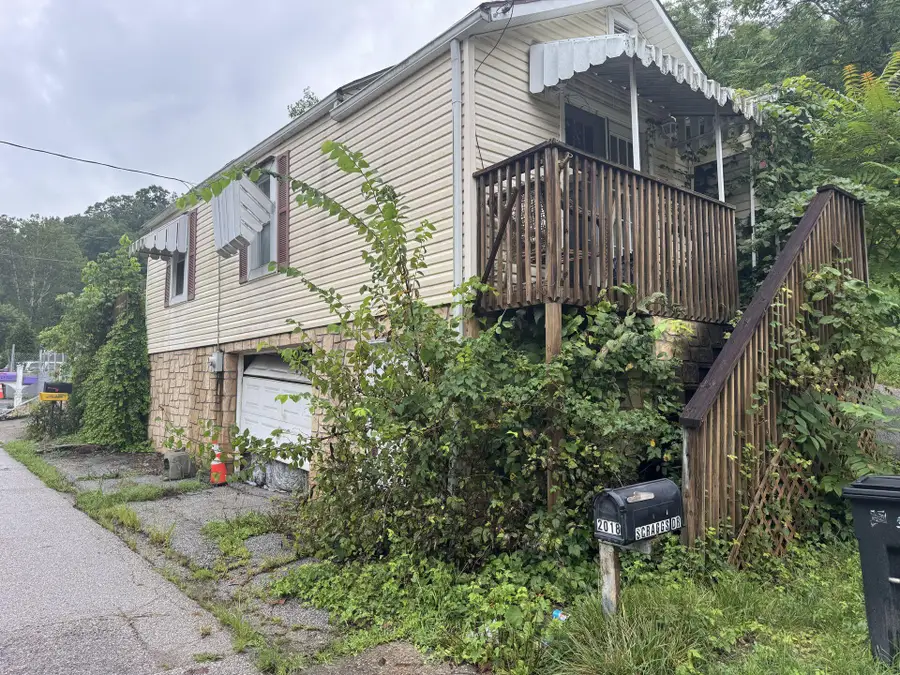 2020 Scraggs Dr, Charleston, WV 25387 - #2