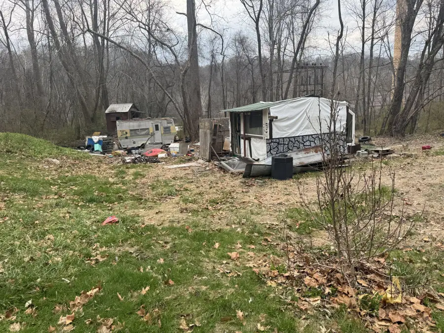 102 Beulah Rd, Mount Hope, WV 25880 - #3