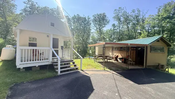 194 Highlander Dr, Gap Mills, WV 24941