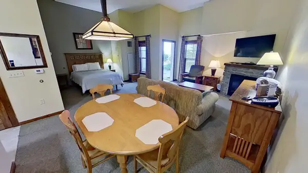 108 Soaring Eagle Lodge, Snowshoe, WV 26209
